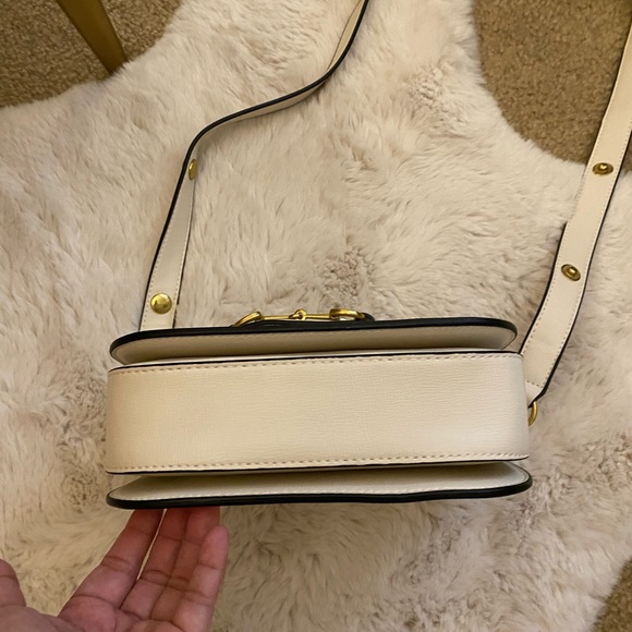 horseshoe bag design - Picture 3 of 3